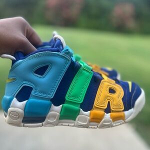 Nike Air More Uptempo…5.5Y